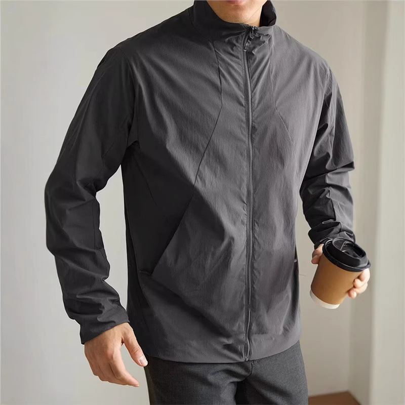 เสื้อแจ็คเก็ตเดินป่าผู้ชายสำหร - Outdoor Adventure Windbreaker บทวิจารณ์และราคา